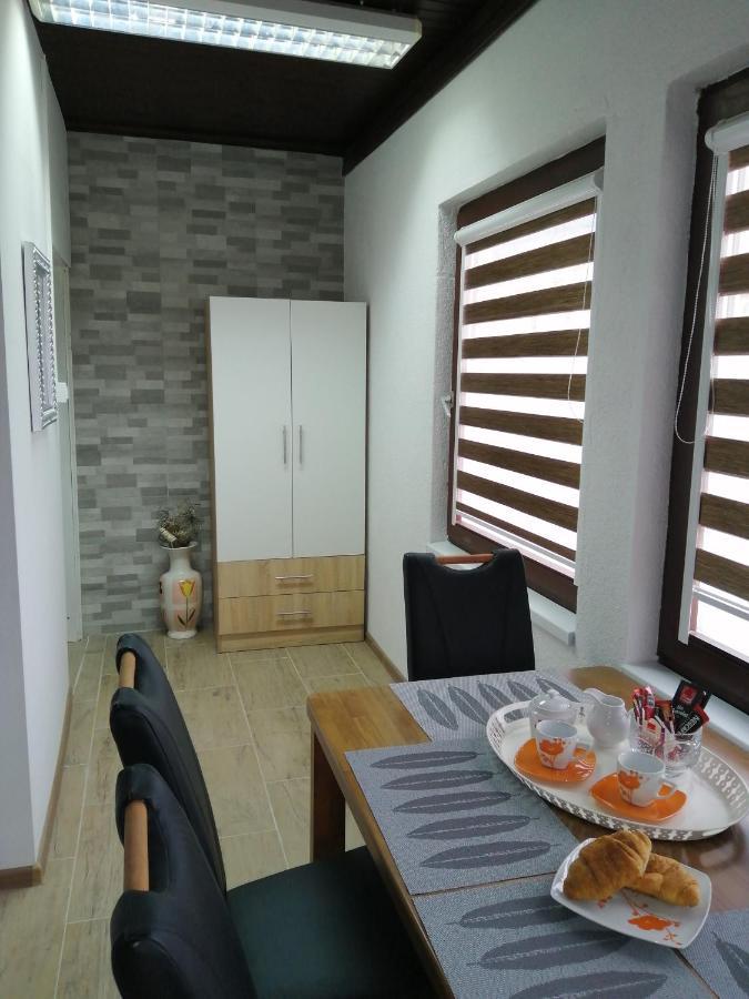 Studio Apartman Sun Яйце Екстериор снимка